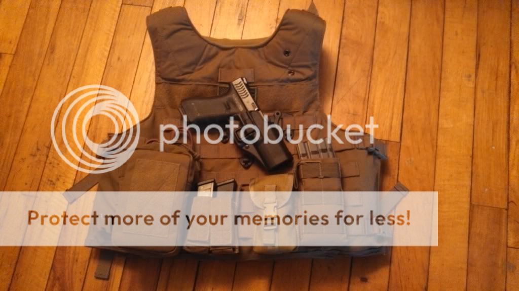 Carrying Pistol on Plate Carrier? Page 1