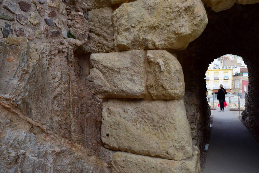 Испания и Евродам. Дважды впервые