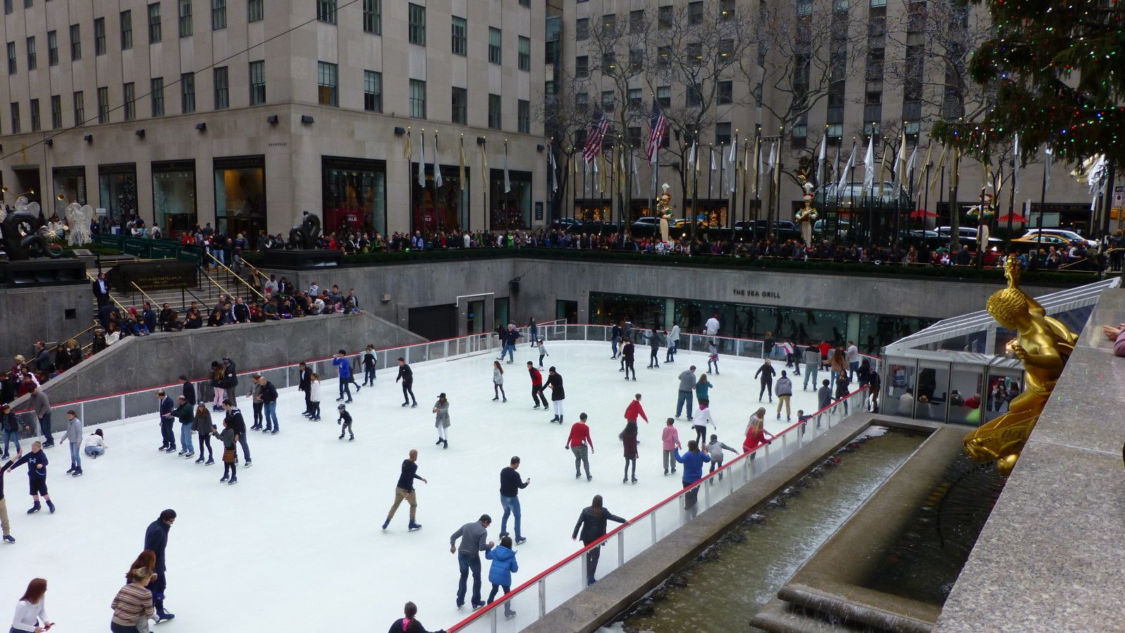 Нью-Йорк не жалеет огней. Рождество 2015 Нью-Йорк не жалеет огней. Рождество 2015