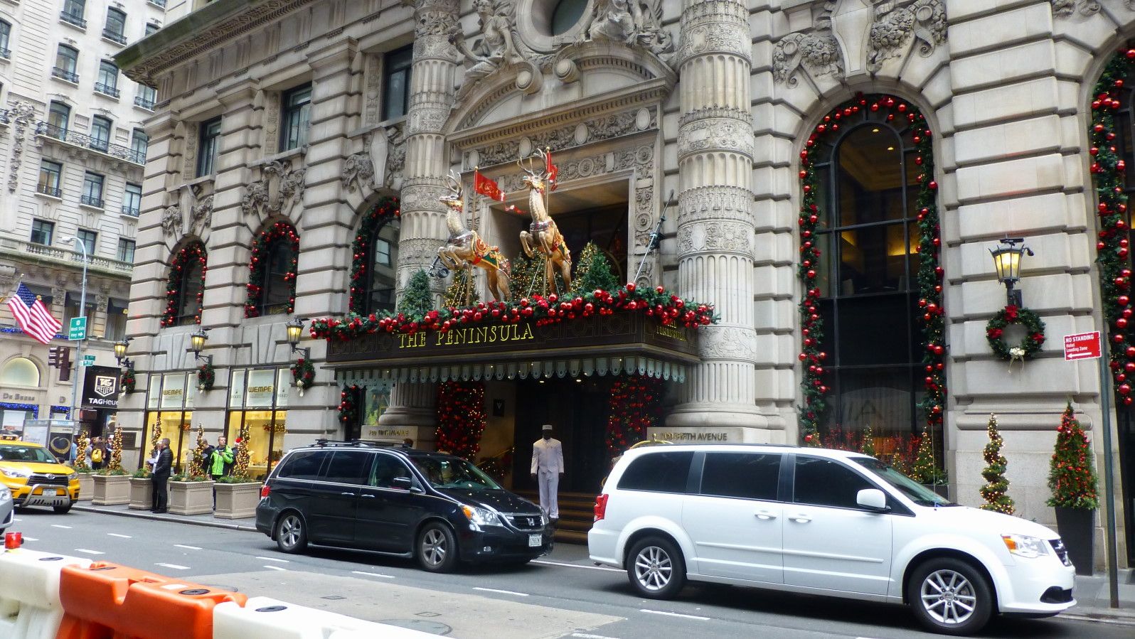 Нью-Йорк не жалеет огней. Рождество 2015 Нью-Йорк не жалеет огней. Рождество 2015