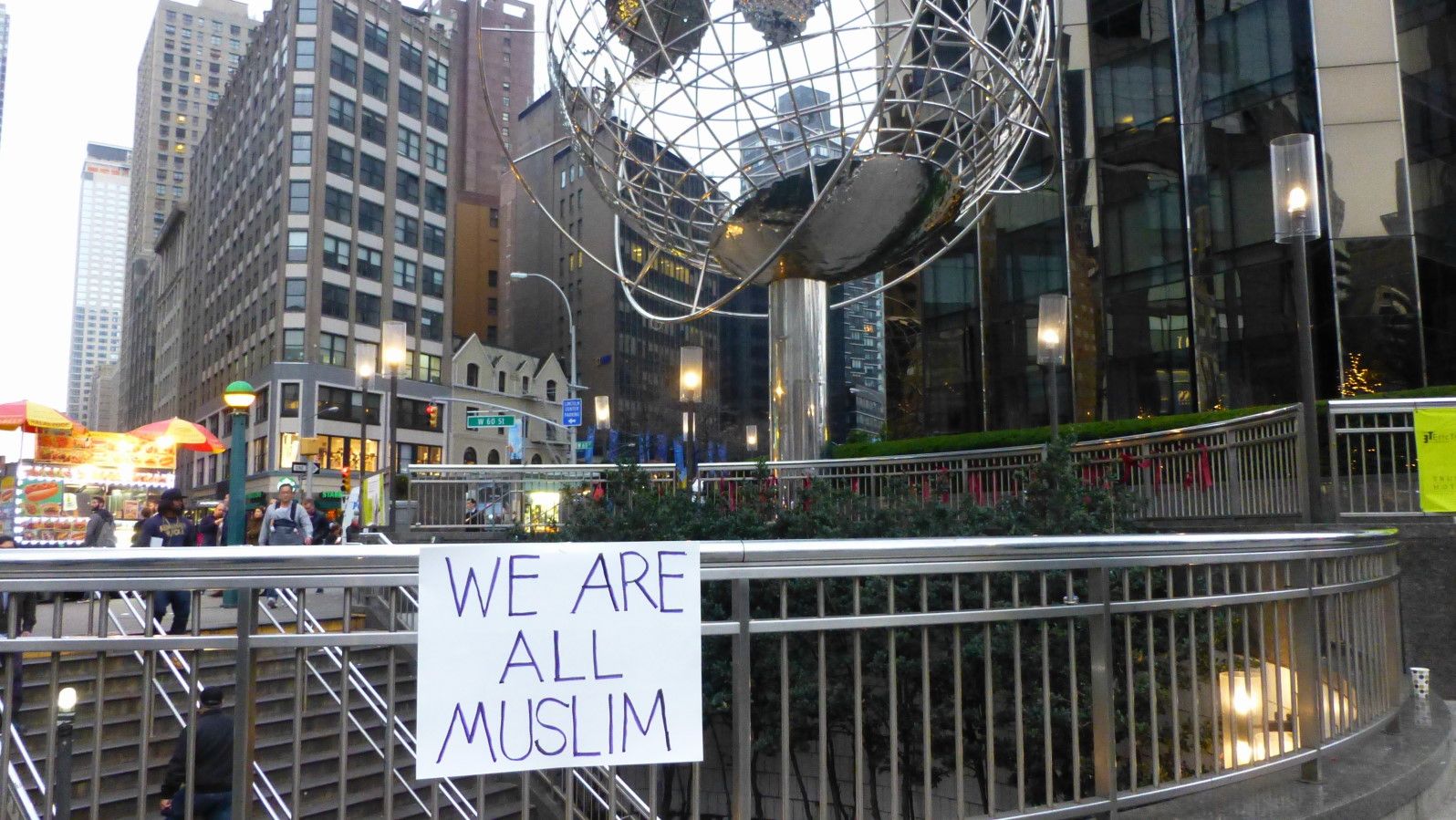 Нью-Йорк не жалеет огней. Рождество 2015 Нью-Йорк не жалеет огней. Рождество 2015