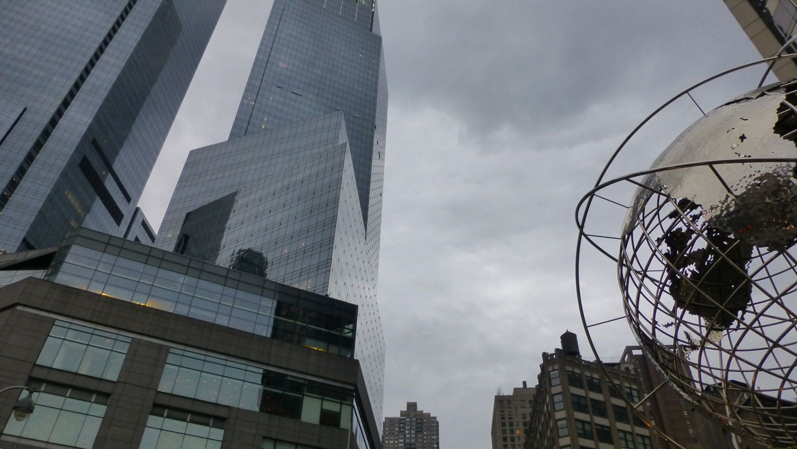 Нью-Йорк не жалеет огней. Рождество 2015 Нью-Йорк не жалеет огней. Рождество 2015