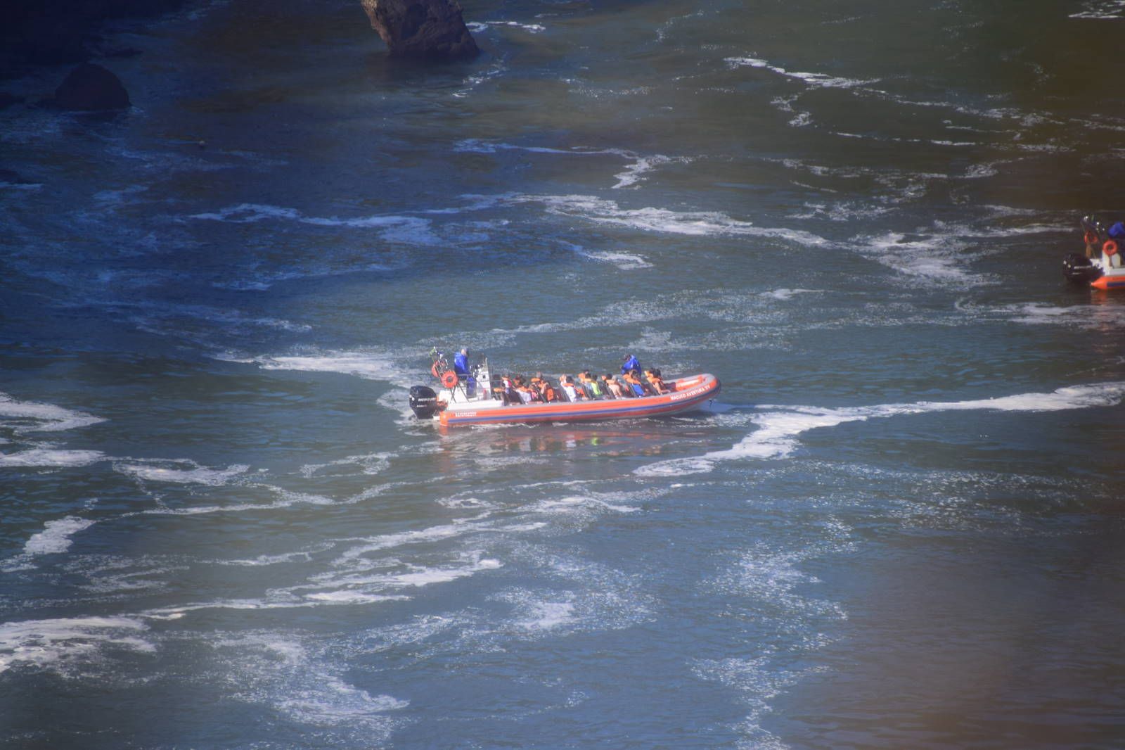 ИзоБразилия акупунктурно. Рио-Игуасу с обеих сторон