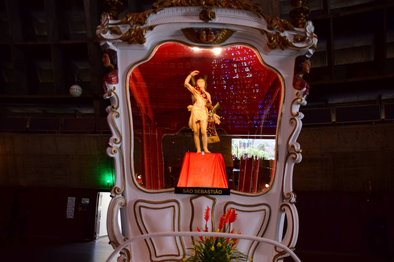 ИзоБразилия акупунктурно. Рио-Игуасу с обеих сторон