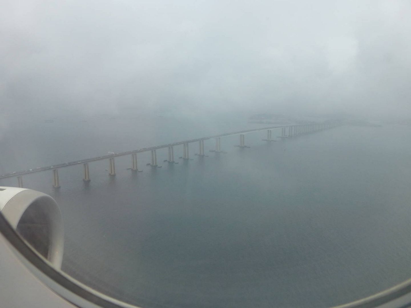 ИзоБразилия акупунктурно. Рио-Игуасу с обеих сторон