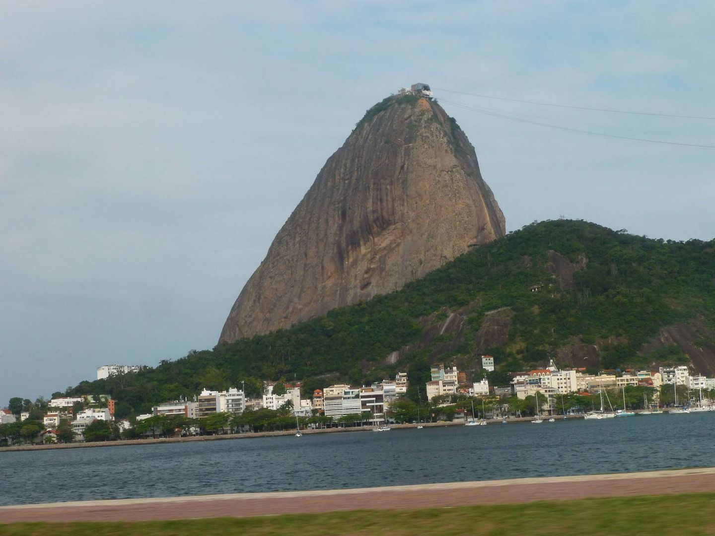 ИзоБразилия акупунктурно. Рио-Игуасу с обеих сторон